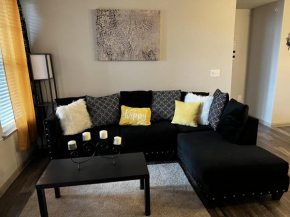 Cozy, Quiet, and Convienent Get Away